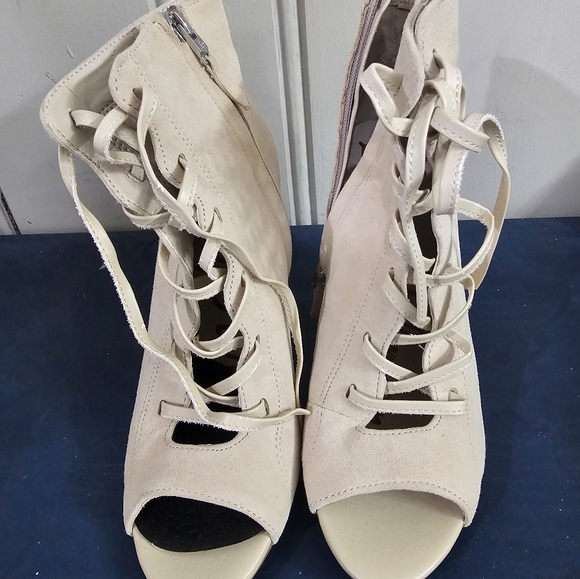 Sam Edleman lace up boots - Picture 2 of 9